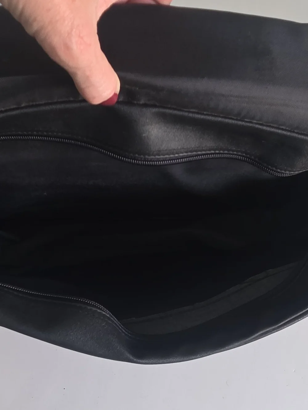 Black Leather Briefcase Messenger Bag for Men
